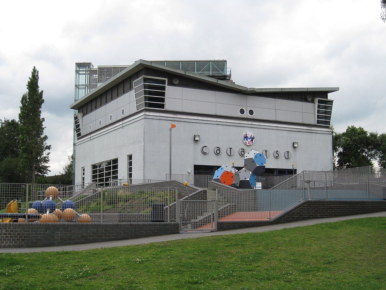 Catalyst Science Discovery Centre in Widnes from the front, with the play area in front